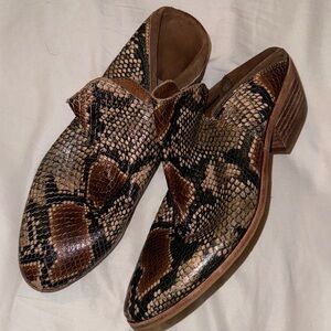 Chic Snakeskin Loafers